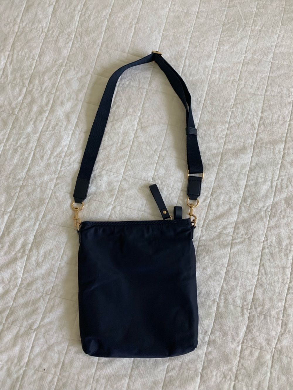 Tory Burch Navy Nylon Crossbody with Gold Hardware - Picture 3 of 4